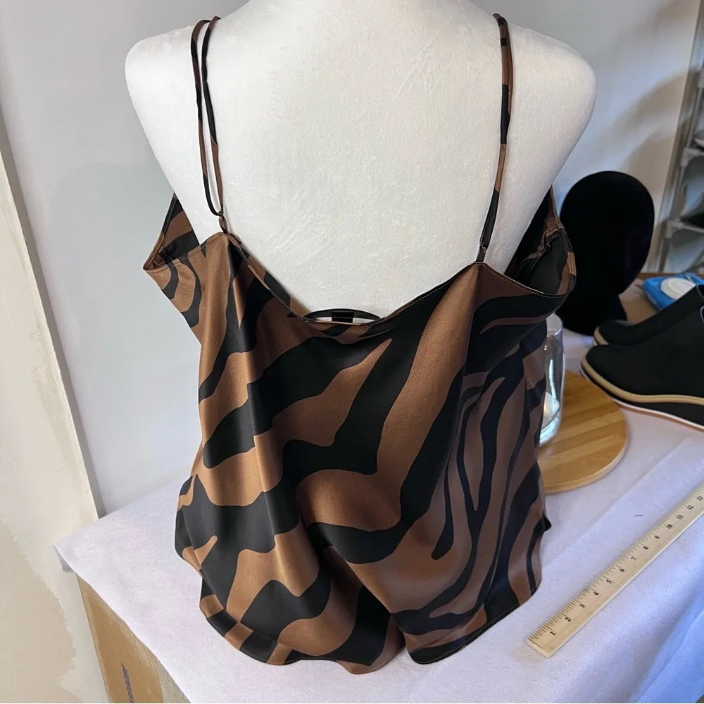 Banana Republic 100% silk XL Animal Print Camisole Sold Out - Picture 7 of 15